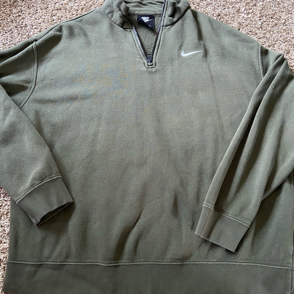 Women’s oversized Nike Crewneck